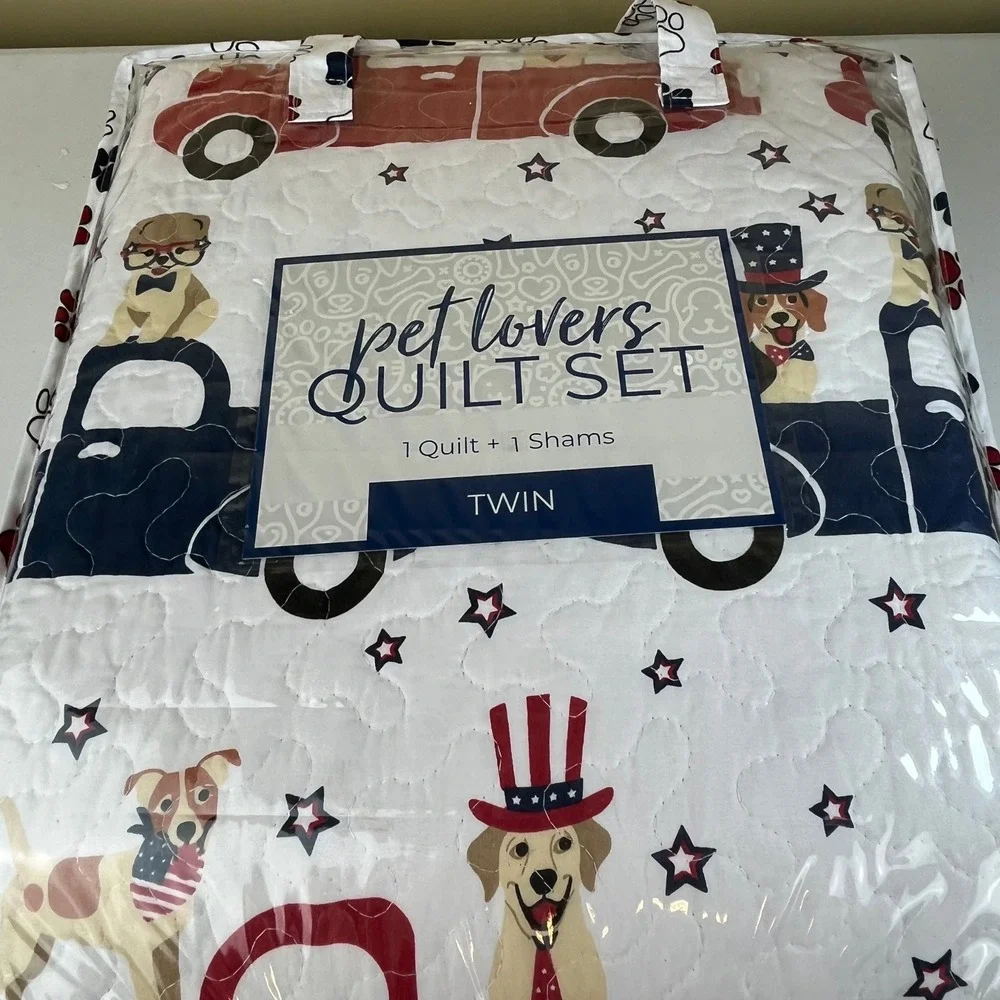 Pet Lovers Quilt Set TWIN Patriotic Dogs Trucks Red White Blue Sham USA Flag